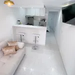 Luxury Beach House - Studio With Jacuzzi & Patio